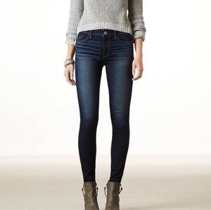 American Eagle dark blue mid rise jeggings 4 short